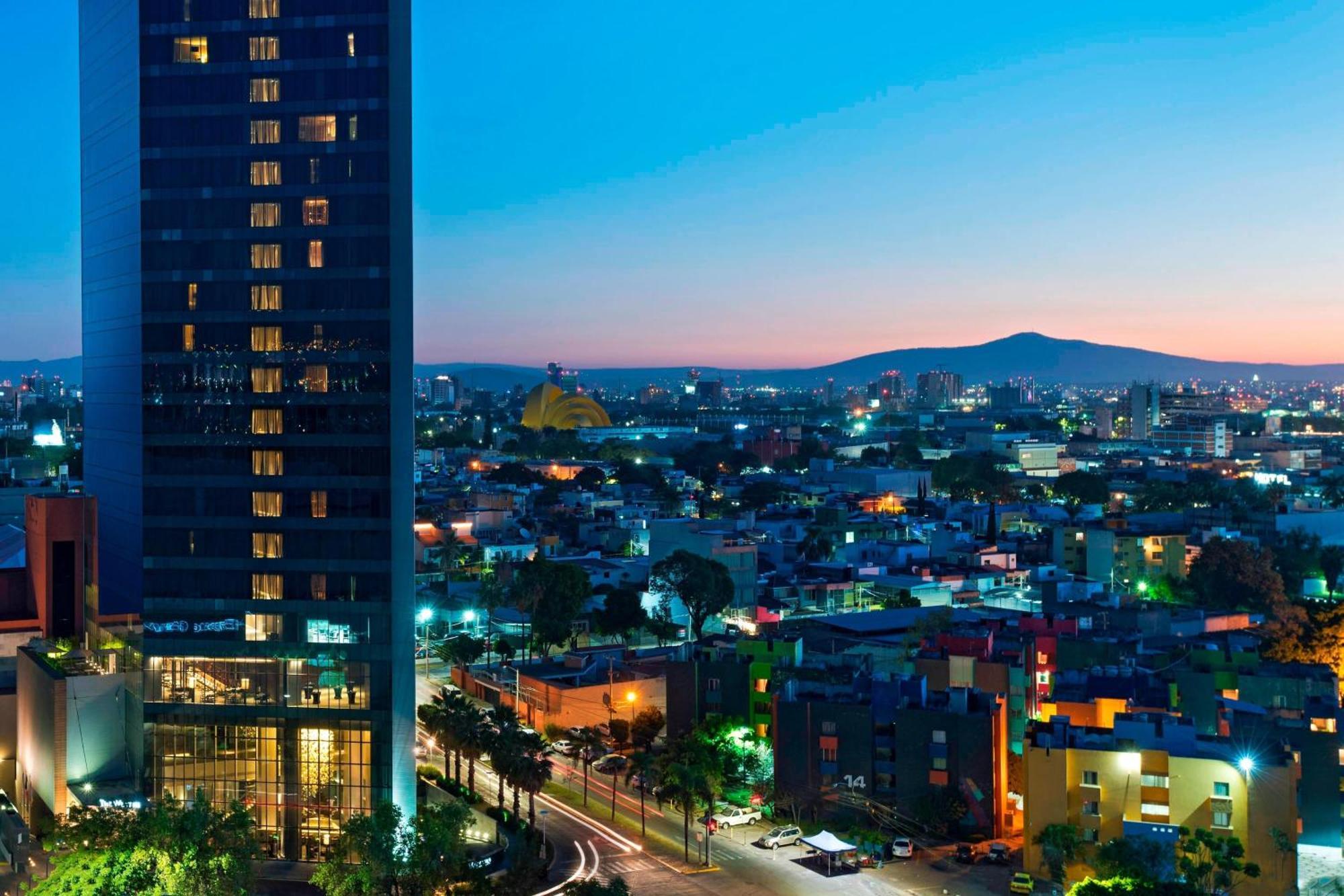 เดอะ เวสทิน กวาดาลาฆารา Hotel กัวดาลาฮารา ภายนอก รูปภาพ