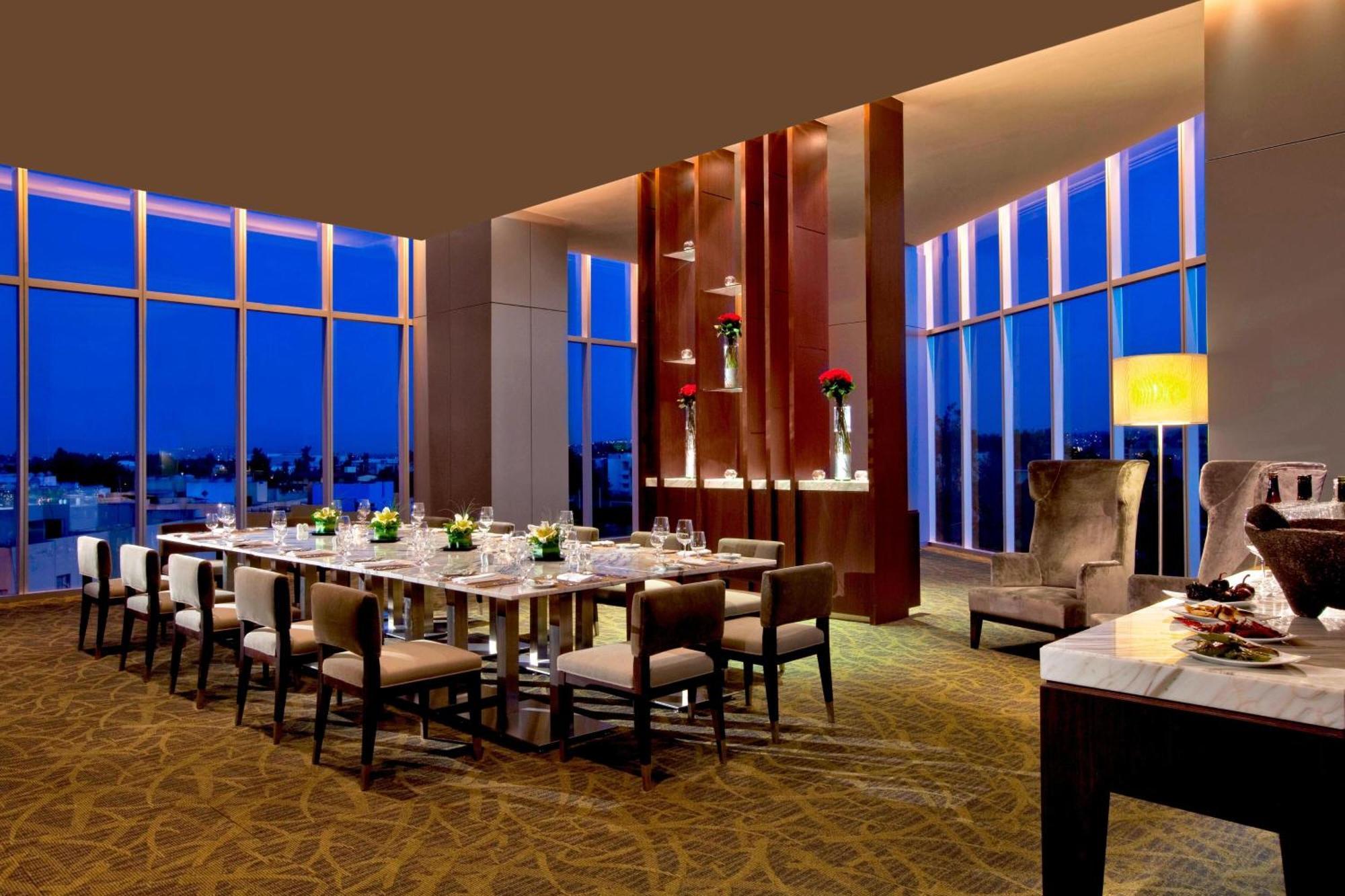 เดอะ เวสทิน กวาดาลาฆารา Hotel กัวดาลาฮารา ภายนอก รูปภาพ