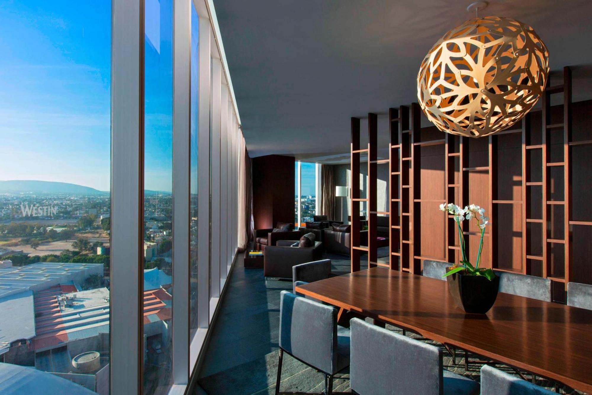 เดอะ เวสทิน กวาดาลาฆารา Hotel กัวดาลาฮารา ภายนอก รูปภาพ